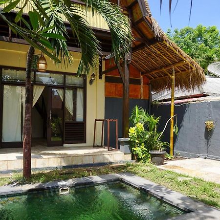 Hotel Puri Hondje Gili Trawangan Exterior foto