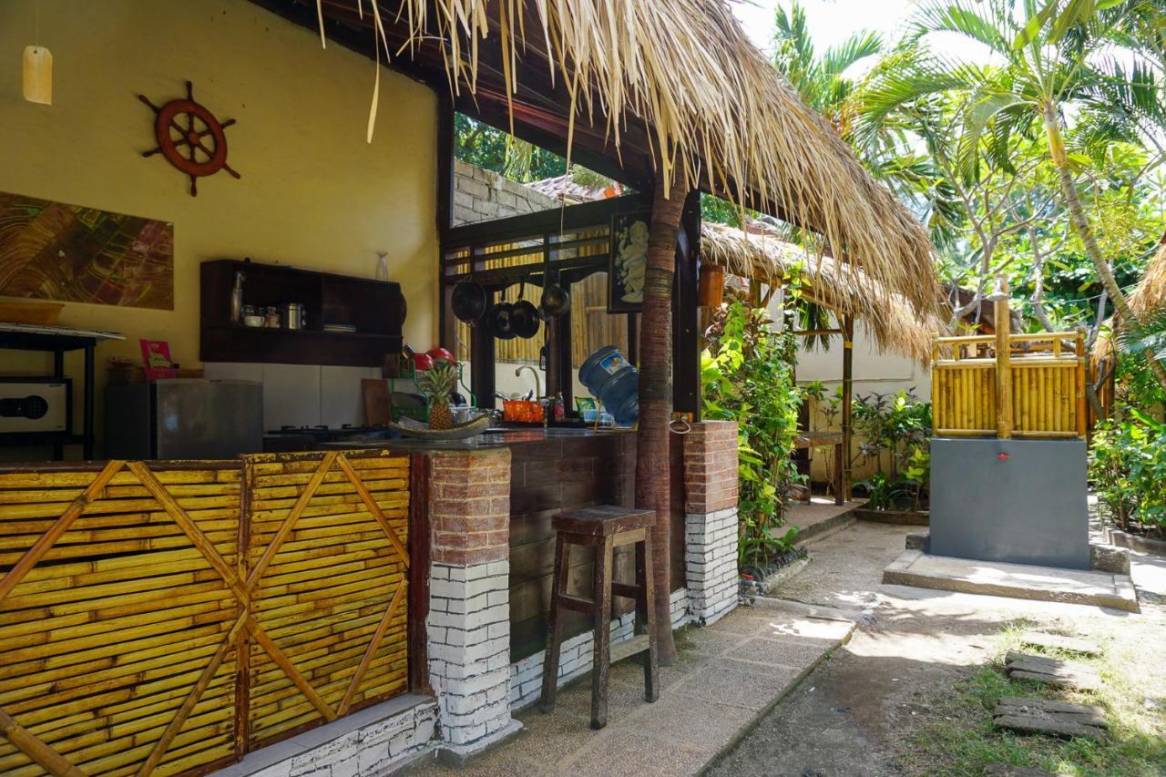 Hotel Puri Hondje Gili Trawangan Exterior foto